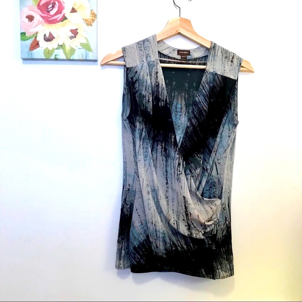 Danier birch tree forest, sleeveless 💙blouse-Size XS